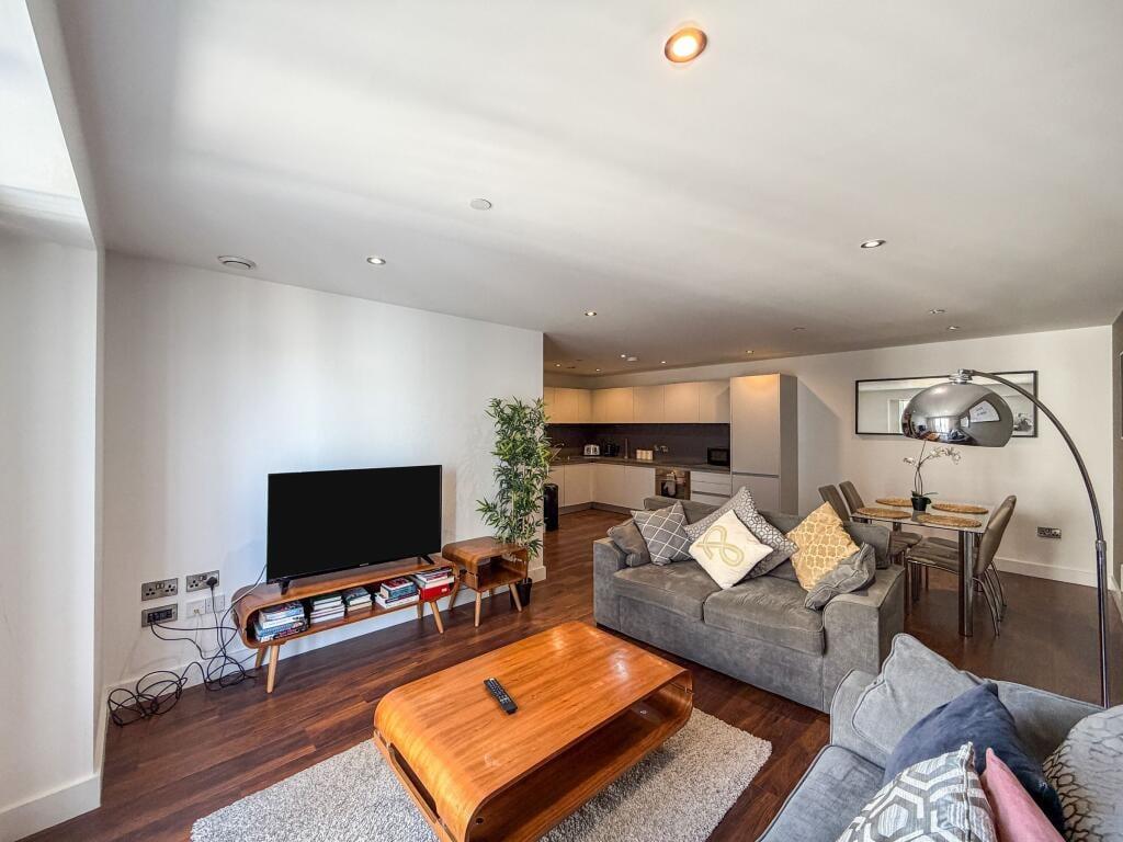 Stylish 3BR Ensuite Flat in Central Manchester