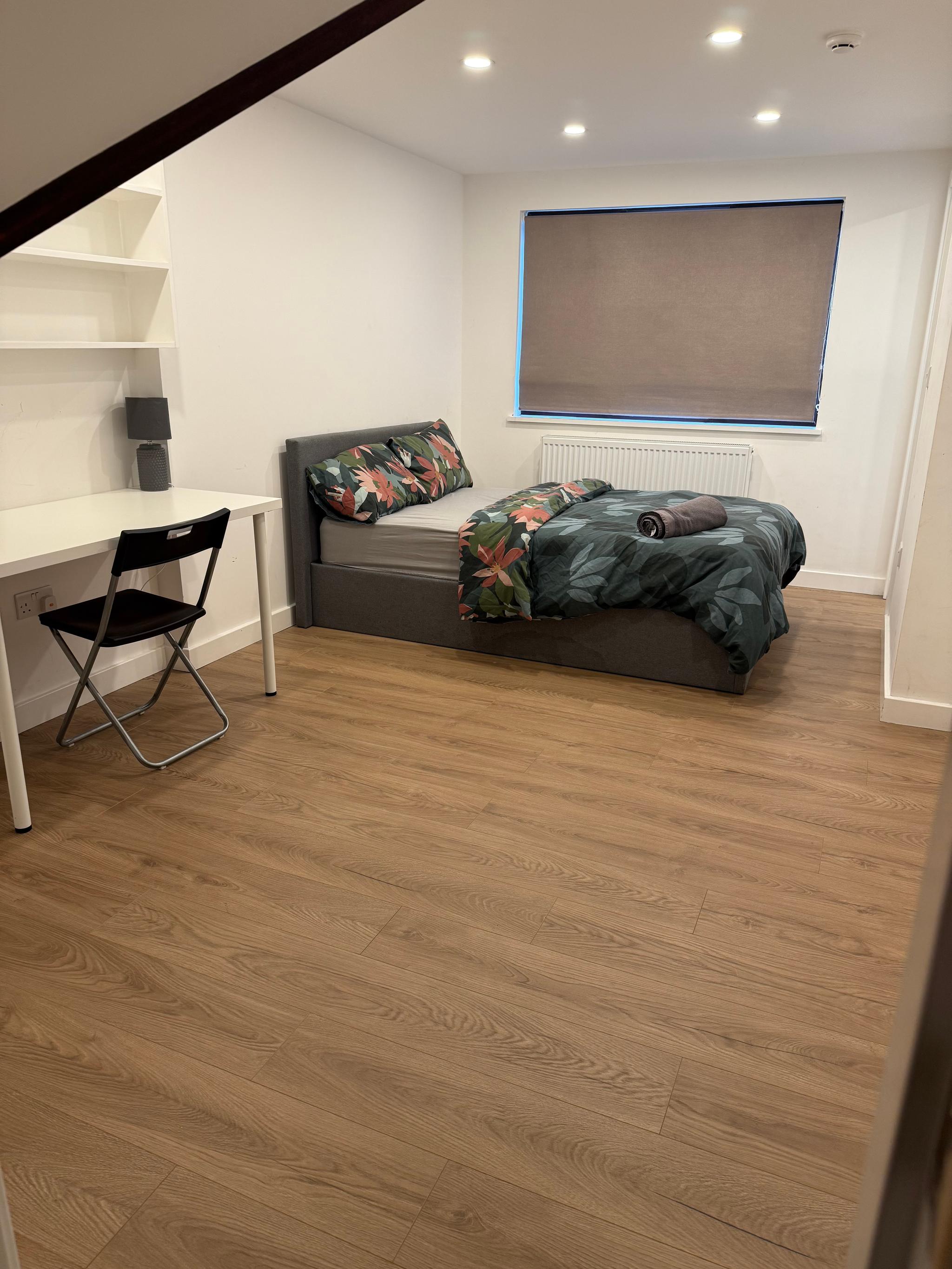 4 Bedroom house with Ensuite.contractors welcome4