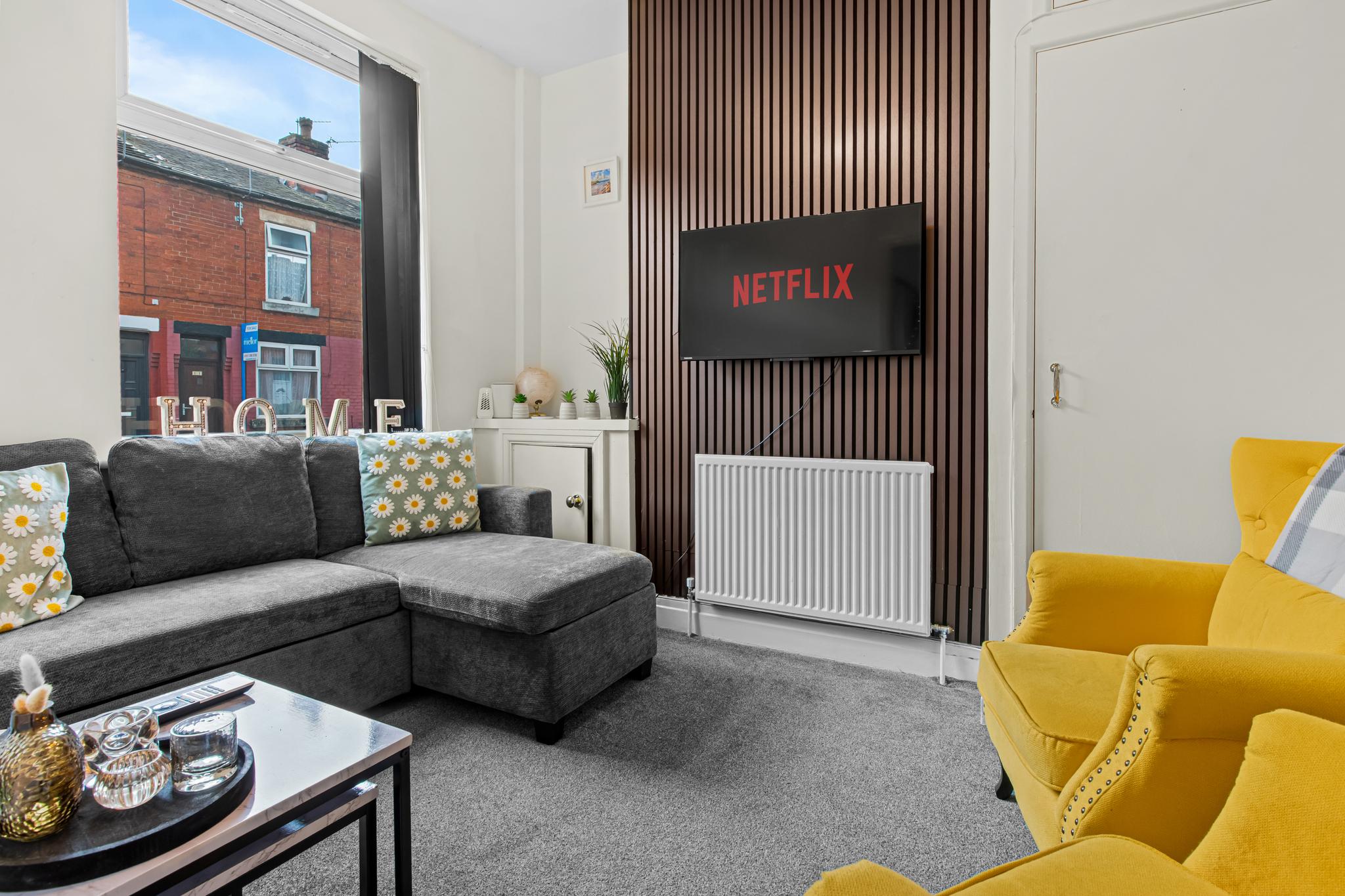 Driffield | 2BDR | Sleeps5 | Parking | Manchester3