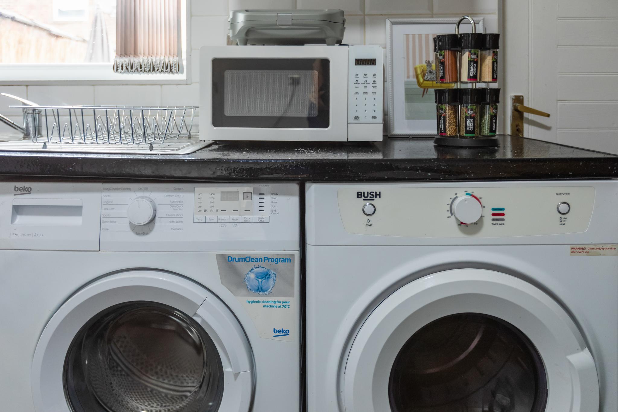 Driffield | 2BDR | Sleeps5 | Parking | Manchester4