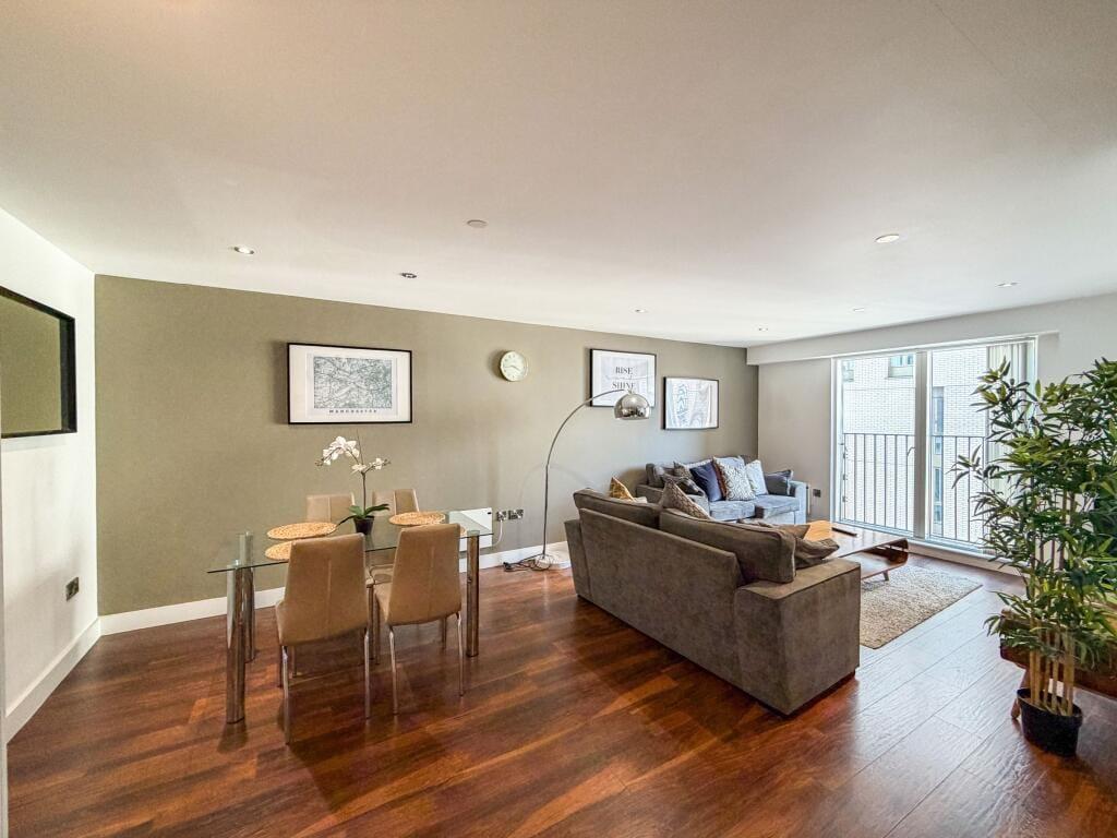 Stylish 3BR Ensuite Flat in Central Manchester2